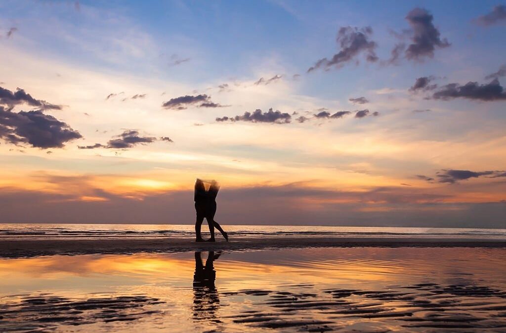 Limited-Time Deal: 12 Dating Courses to Unlock Confidence and Connection — Now 95% OFF!