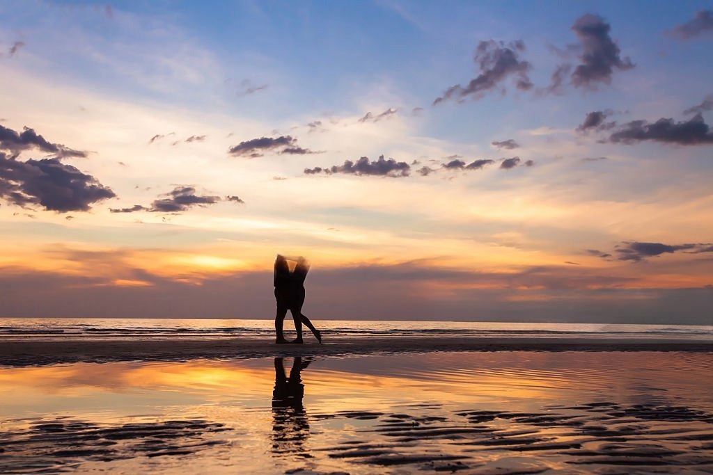 Limited-Time Deal: 12 Dating Courses to Unlock Confidence and Connection — Now 95% OFF!